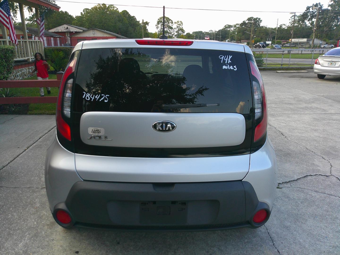 2015 SILVER KIA SOUL + (PLUS) (KNDJP3A53F7) , located at 10405 Abercorn Street, Savannah, GA, 31419, (912) 921-8965, 31.988262, -81.131760 - Photo#5